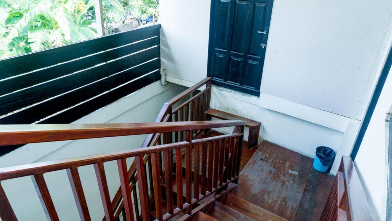 Reddoorz Near Sentani Airport Jayapura Hotel ภายนอก รูปภาพ