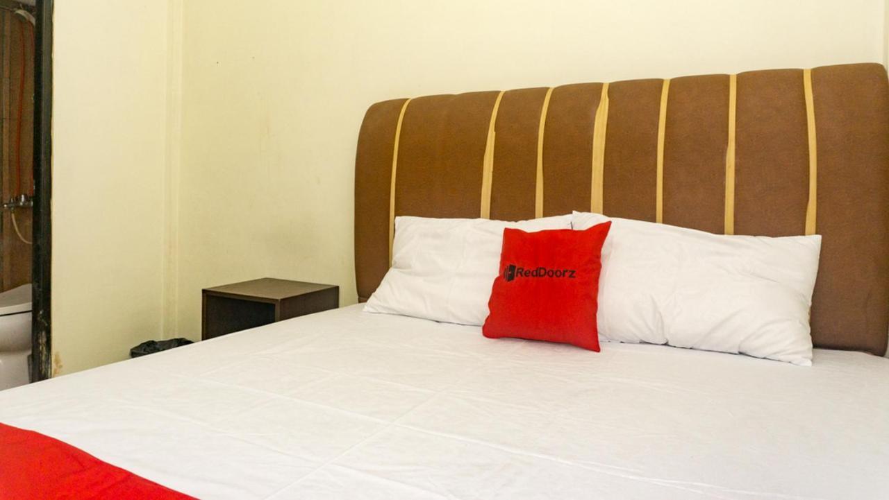Reddoorz Near Sentani Airport Jayapura Hotel ภายนอก รูปภาพ
