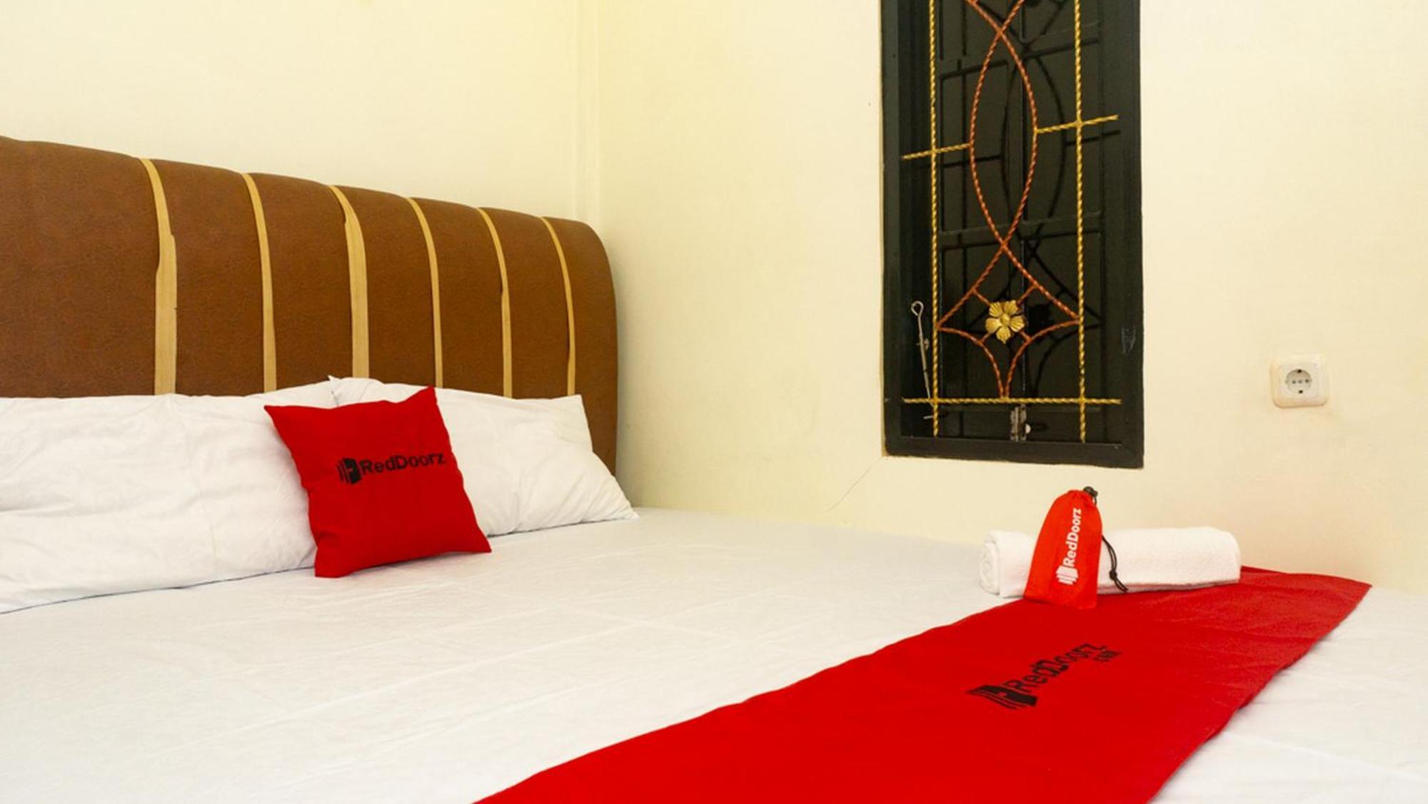 Reddoorz Near Sentani Airport Jayapura Hotel ภายนอก รูปภาพ
